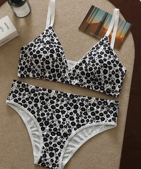 Lightly Padded Leaf Design Bridal Bra and Panty Set