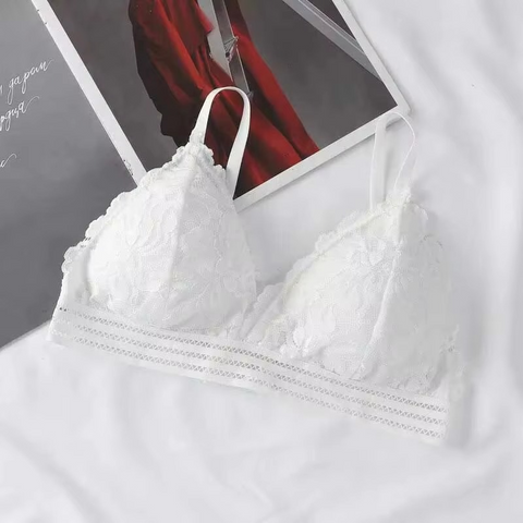 Lace Strap Wireless Bra With Thin Cups and Detachable Pads