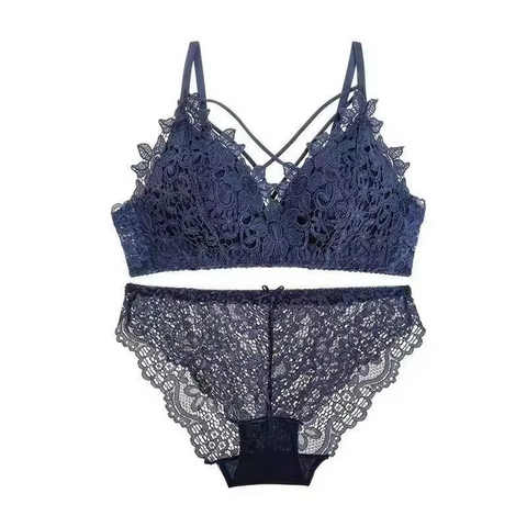Embroidered Lace Push-Up Bra With Underwire and Adjustable Straps