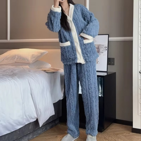 2PC Padded Velvet Pyjama Set – Winter Edition